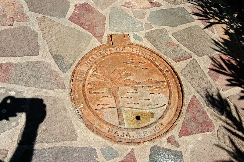 Even the manhole covers in Loreto Bay look great.